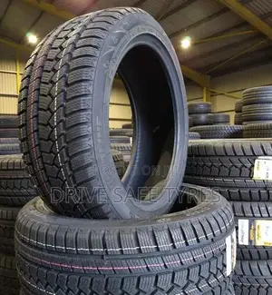 245/45 R17 Goldline Tyre Made in China