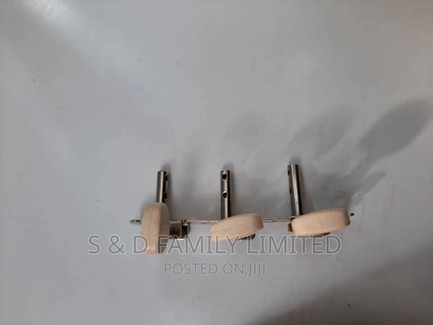 Classical Guitar Tuning Pegs