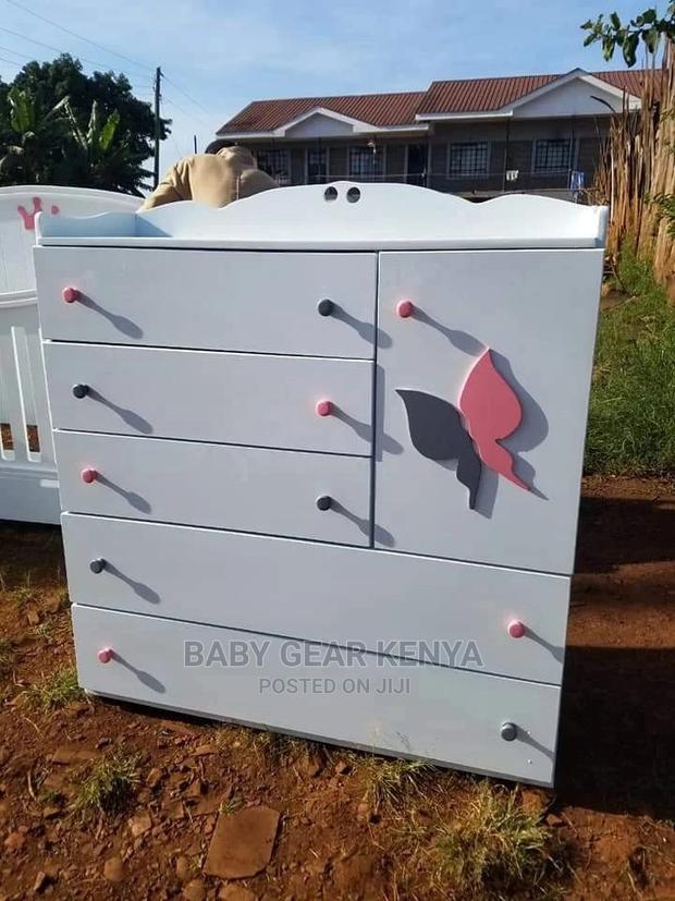 Chest of Drawers - main view