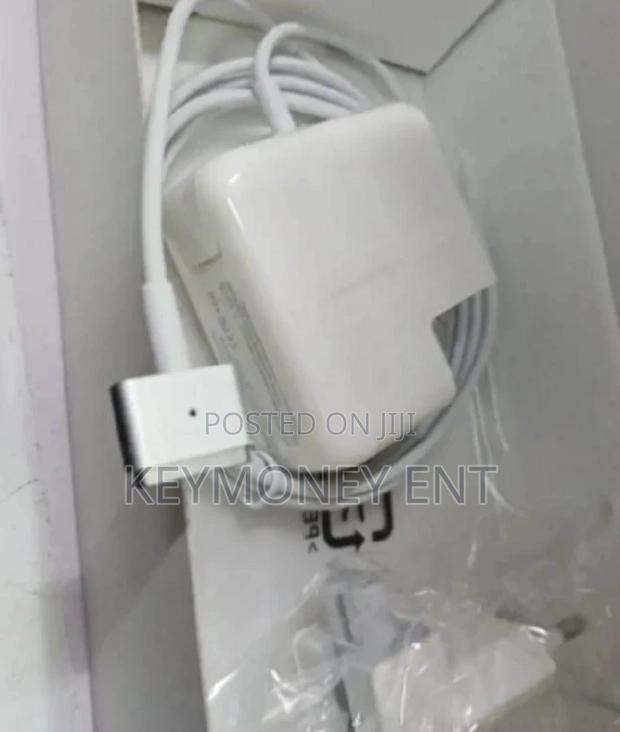 Macbook Chargers 45watts, 60watts 85wats T AND Lshaped
