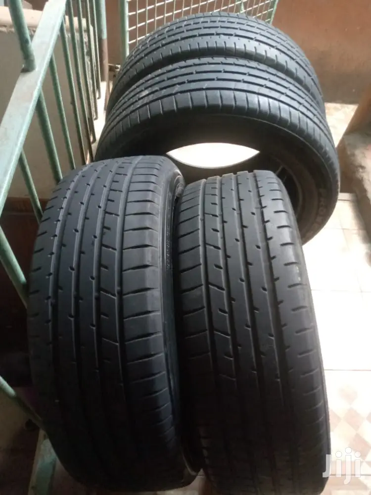 Second Hand Tires Size 225/55r19 Toyo Made in Japan Set.