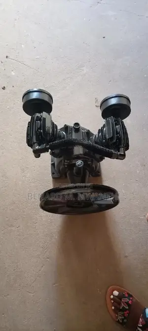 Compressor Head