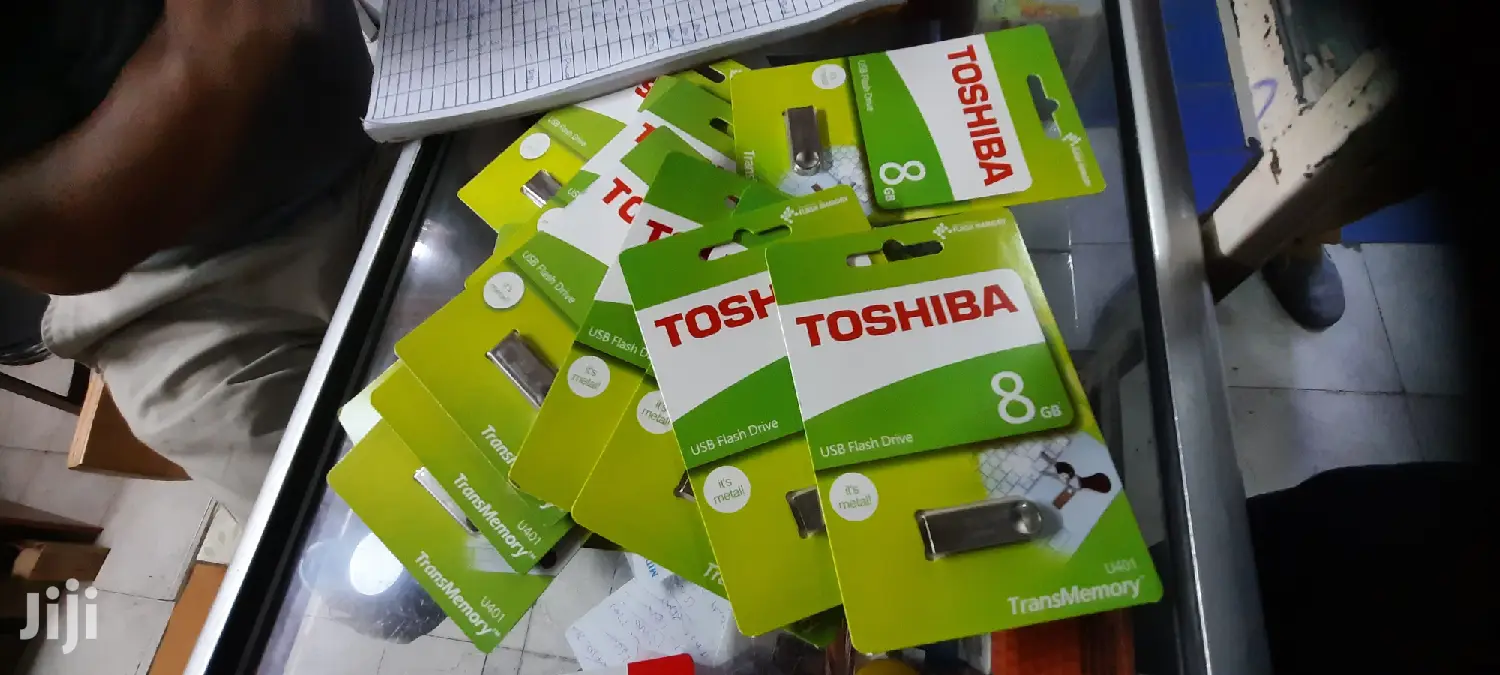 Toshiba Metallic USB Flash Drive.