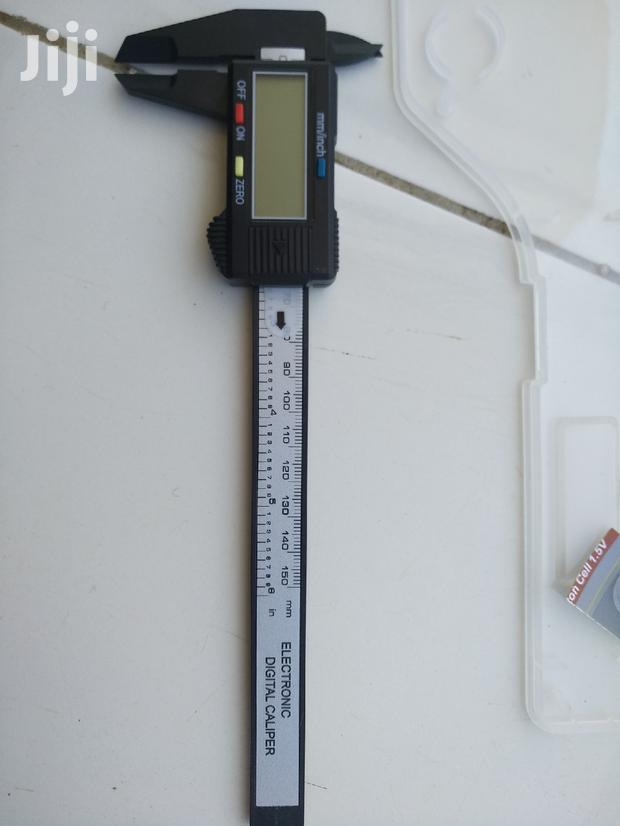 6" Carbon Fibre Composite Digital Vernier Caliper - main view