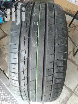 Accelere Tires Maed in Indonesia Sizes 285/50r20 for V8