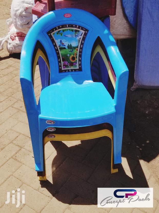 Plastic Chair. Flower Back - thumbnail 2