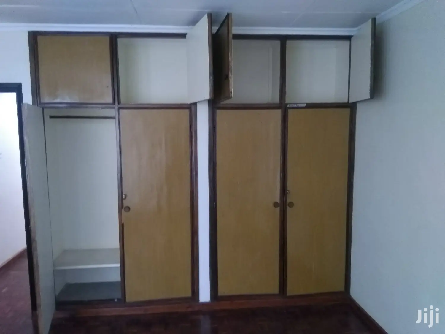 7bedroomed Spacious Maisonette,1br Dsq to Let Muthaiga