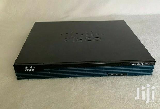 Cisco (CISCO1921/K9-RF) 1921 Integrated Services Router - thumbnail 2