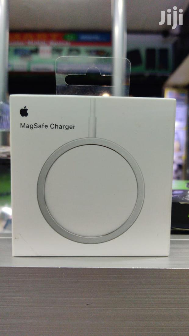 Magsafe Charger - main view