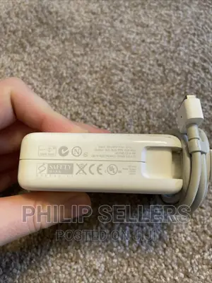 Apple 85w Magsafe Power Adapter