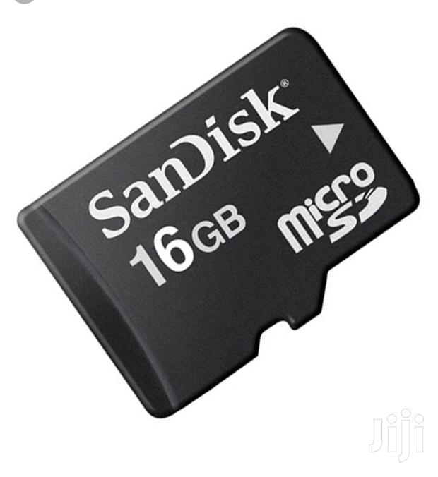 Sandisk Microsdxc 16gb Memory Card With Adapter. - thumbnail 2