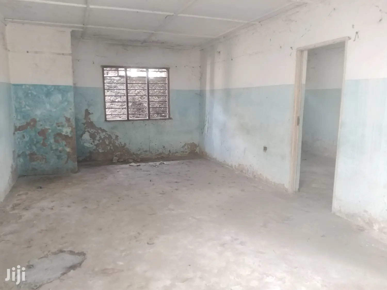 5bdrm Bungalow in Bamburi for sale