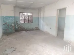 5bdrm Bungalow in Bamburi for sale