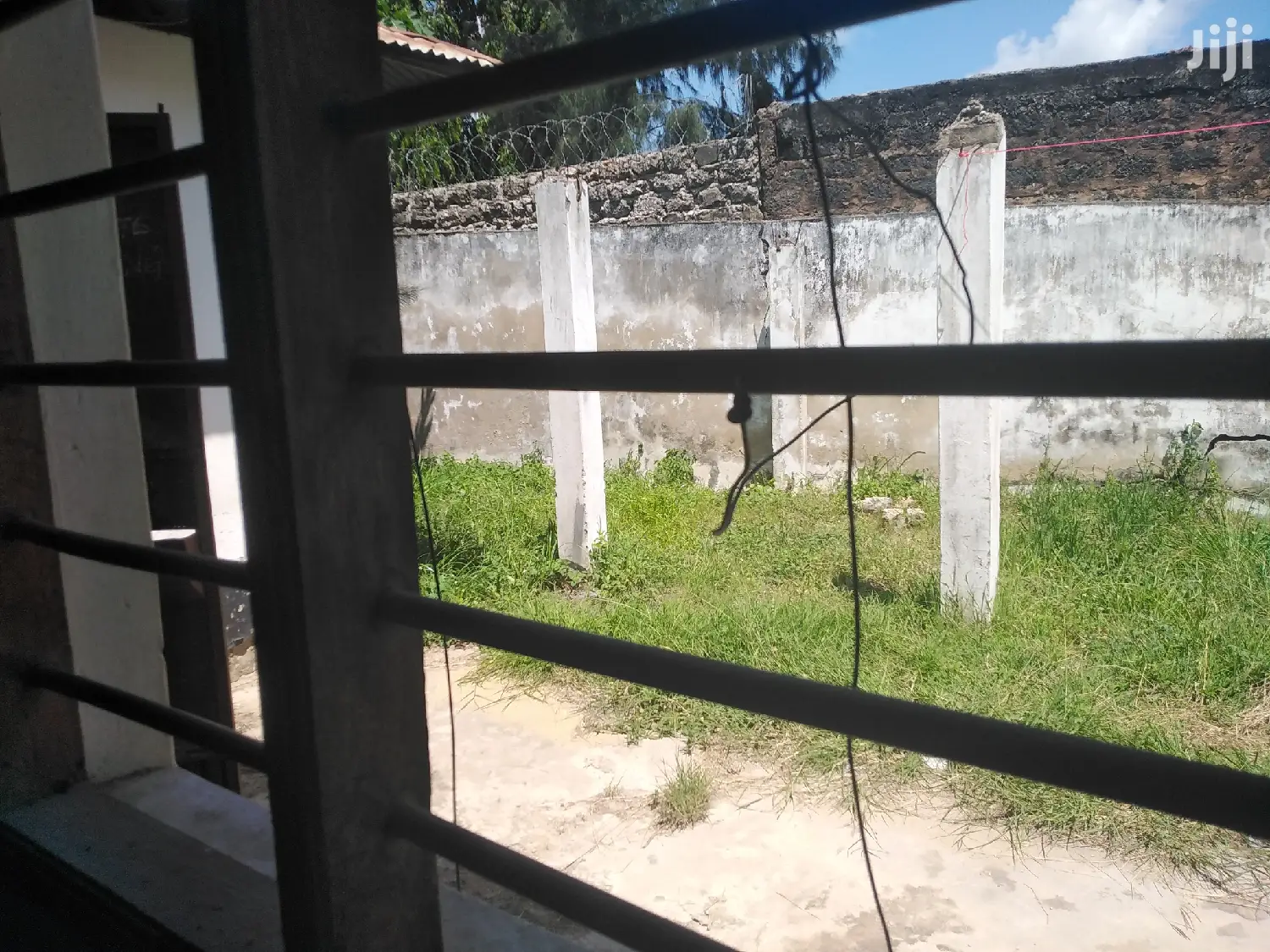 5bdrm Bungalow in Bamburi for sale