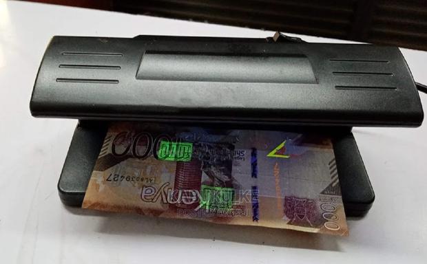 Uv Money Detector Model 318 - main view