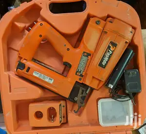 Ex-Uk Paslode Impulse Im250 Ii Cordless Finish Nailer