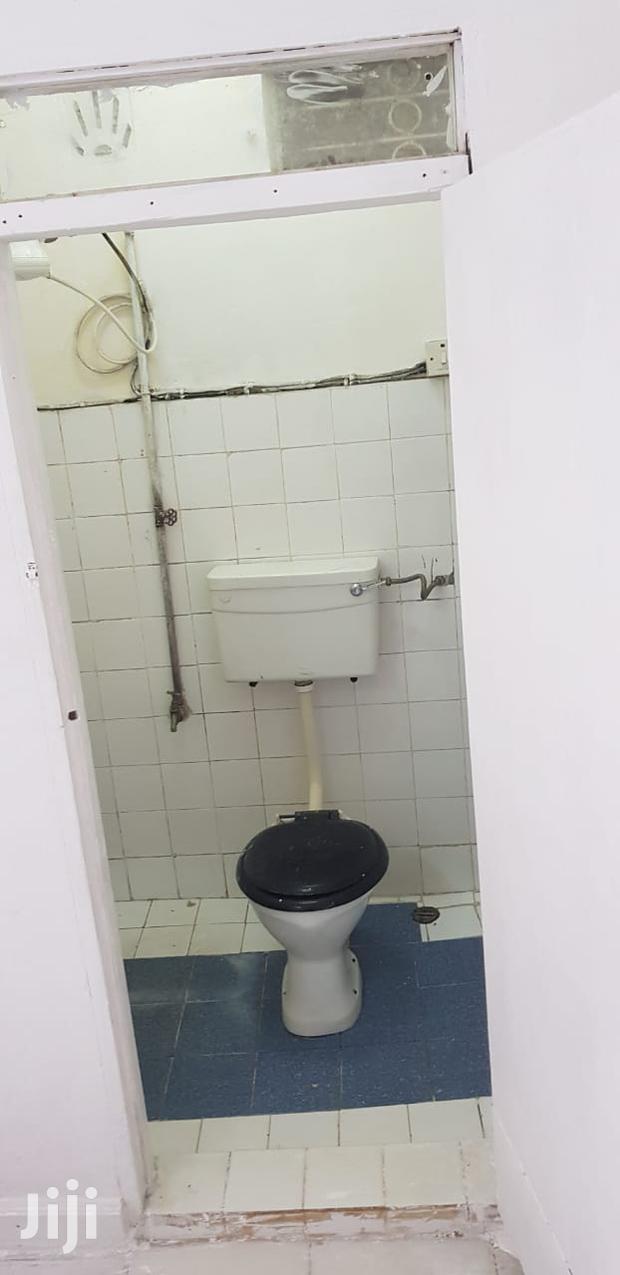 Parklands Spacious Studio for Rent - thumbnail 2