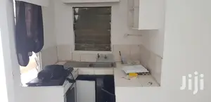 Parklands Spacious Studio for Rent