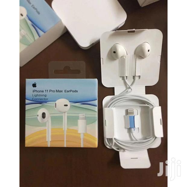 iPhone 11pro Max Earphones/ Universal iPhone Earphones - main view