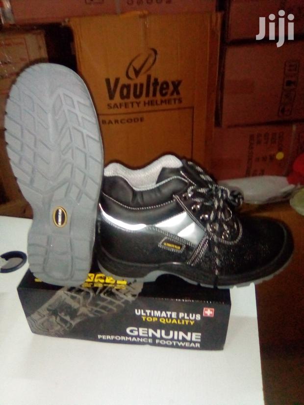 Ultimate Plus Safety Work Boots - thumbnail 2