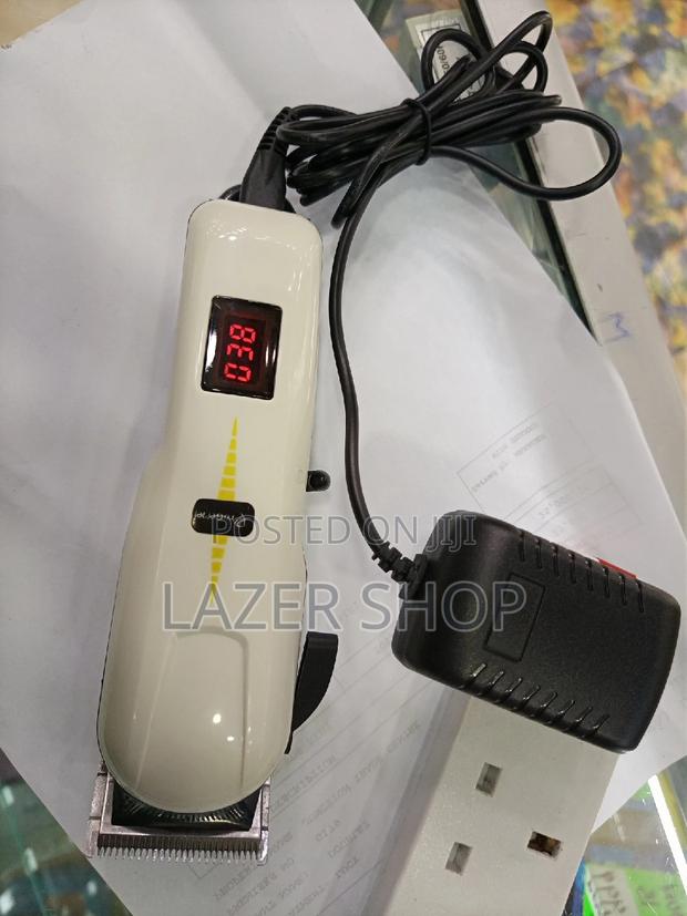 Rechargeable Clippers - thumbnail 3