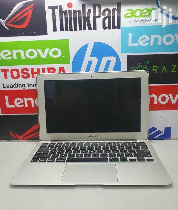 Laptop Apple MacBook Air 4GB Intel Core I7 SSD 256GB - main view