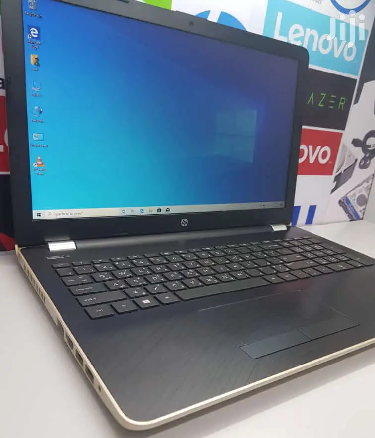 Laptop HP 15-Ra003nia 8GB Intel Core I5 HDD 500GB
