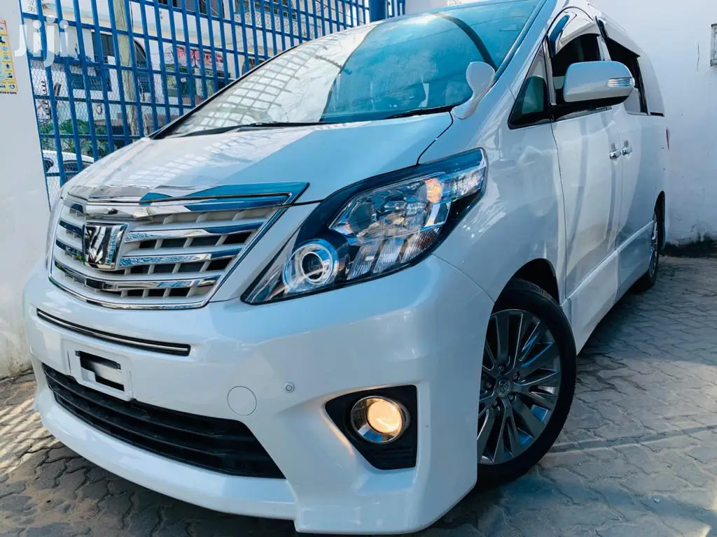 Toyota Alphard 2014 White