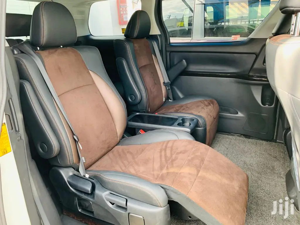 Toyota Alphard 2014 White