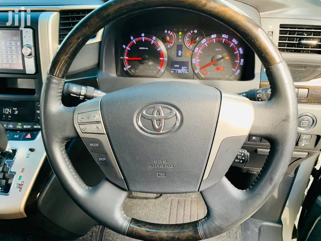 Toyota Alphard 2014 White