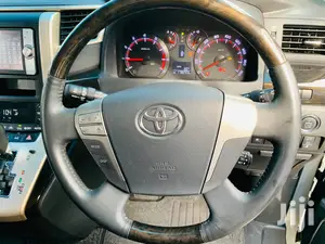 Toyota Alphard 2014 White