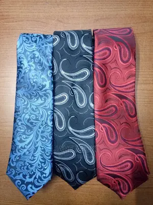 Ties Flowers