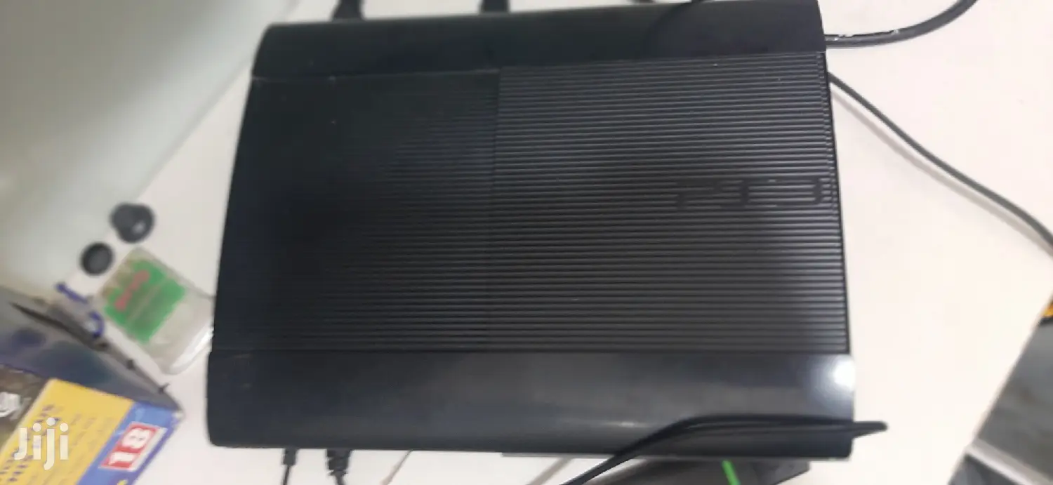 Black Ps3 With FIFA 21 P+ 9 More Games