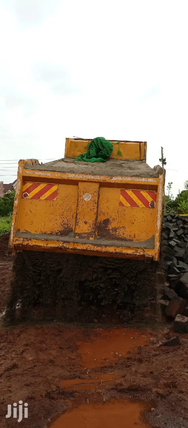 Tata Sand, Mai Mahiu