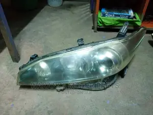 Toyota Wish 2010/2015 Xenon Head Light, Clean Ex Japan Parts