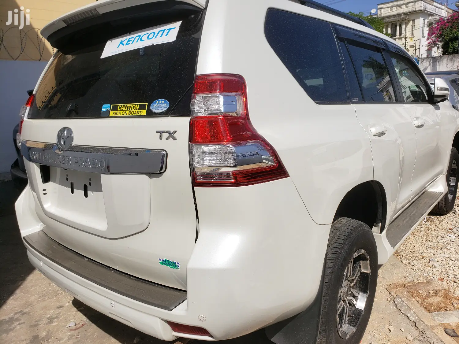 Toyota Land Cruiser Prado 2015 White