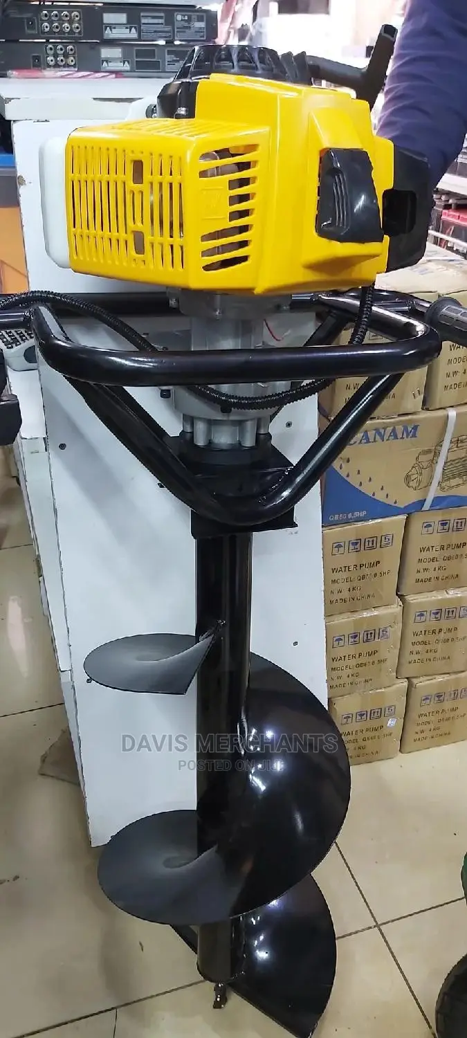 Wasp Earth Auger