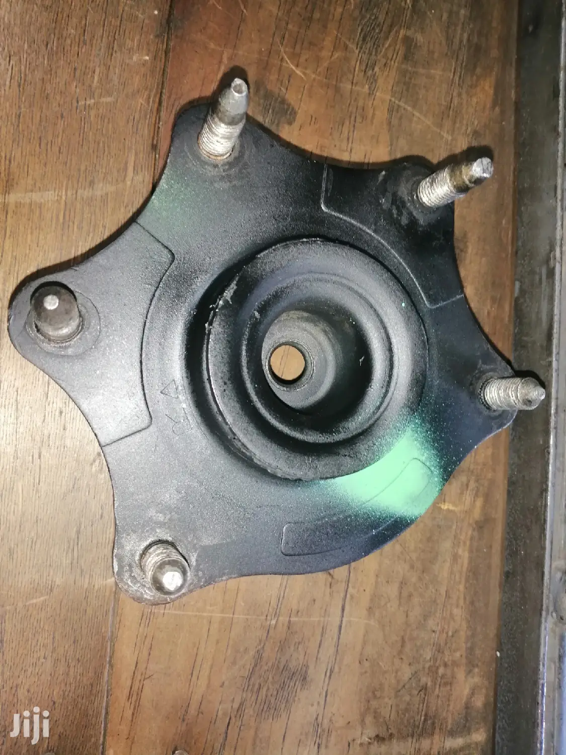 Honda CRV Strut Mount/Shock Mount.