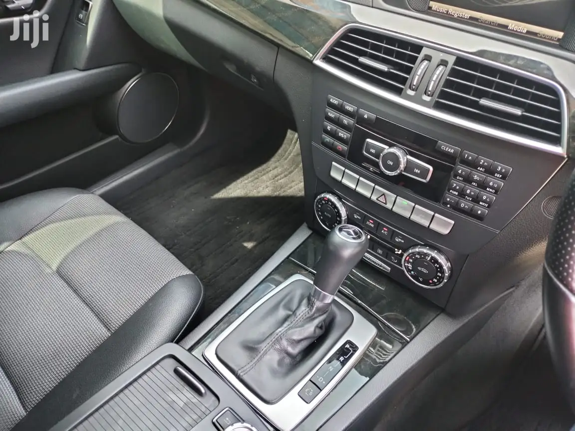 Mercedes-Benz C180 2013 Black