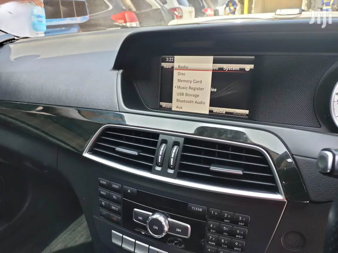 Mercedes-Benz C180 2013 Black