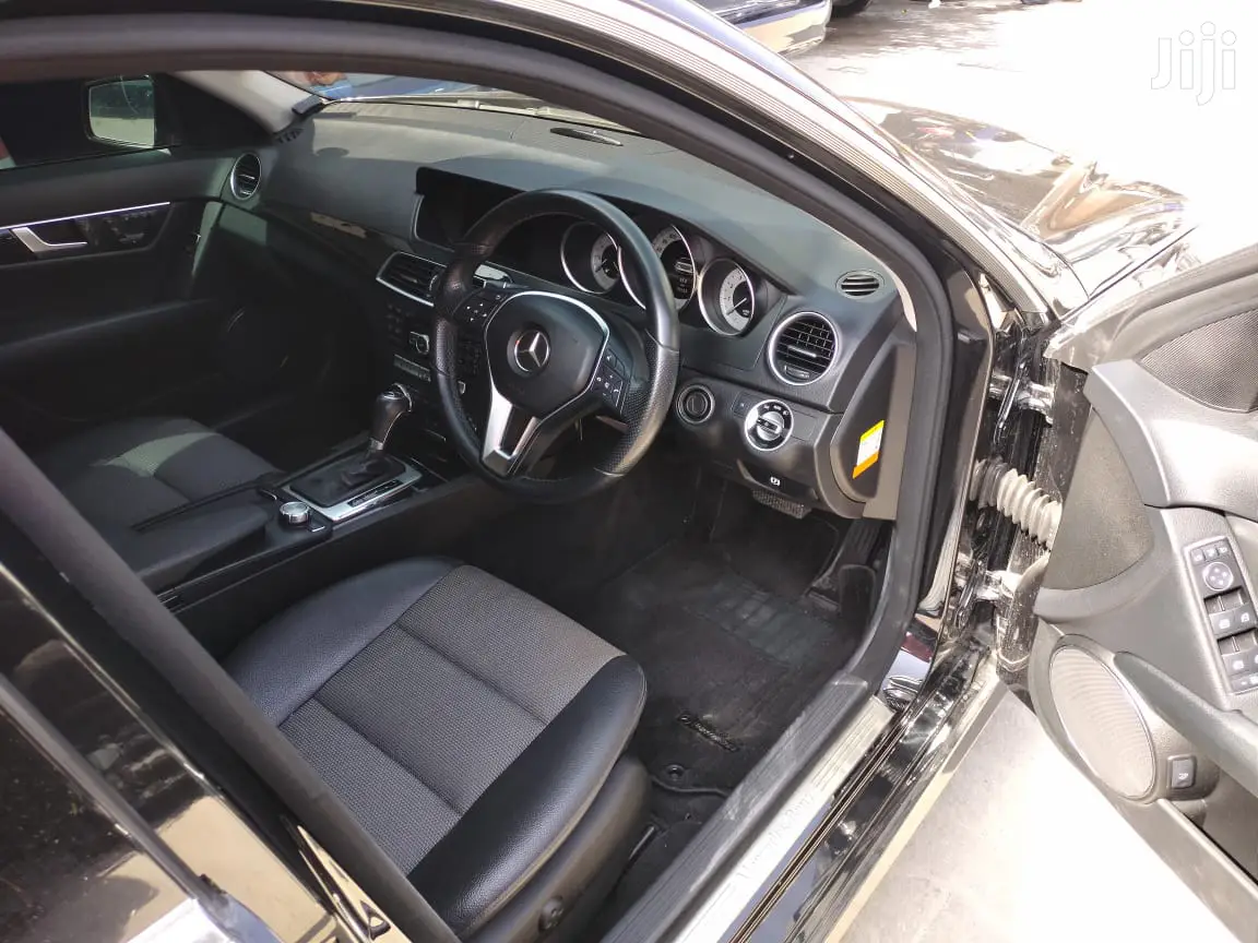 Mercedes-Benz C180 2013 Black
