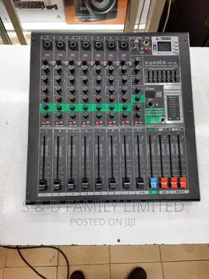 Evans 9 Channels Powered Mixer