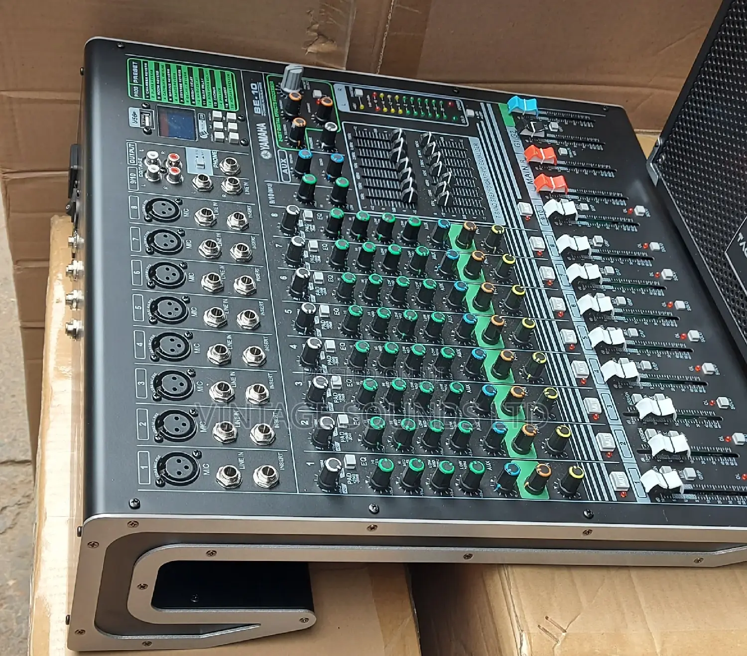 Yamaha Live Plain Mixer 10ch