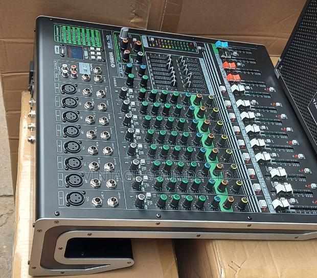 Yamaha Live Plain Mixer 10ch - thumbnail 3