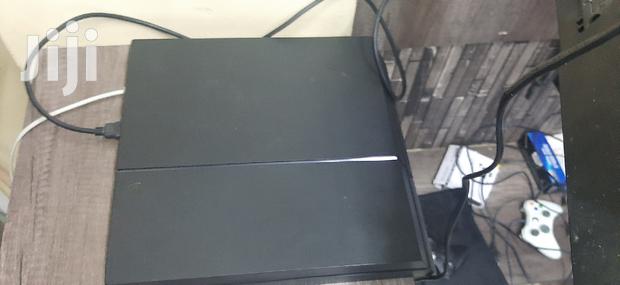 Black Playstation 4 - thumbnail 3