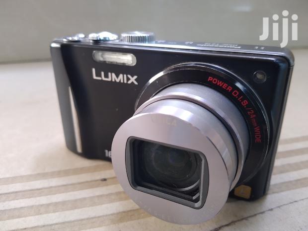 Digital Camera - main view