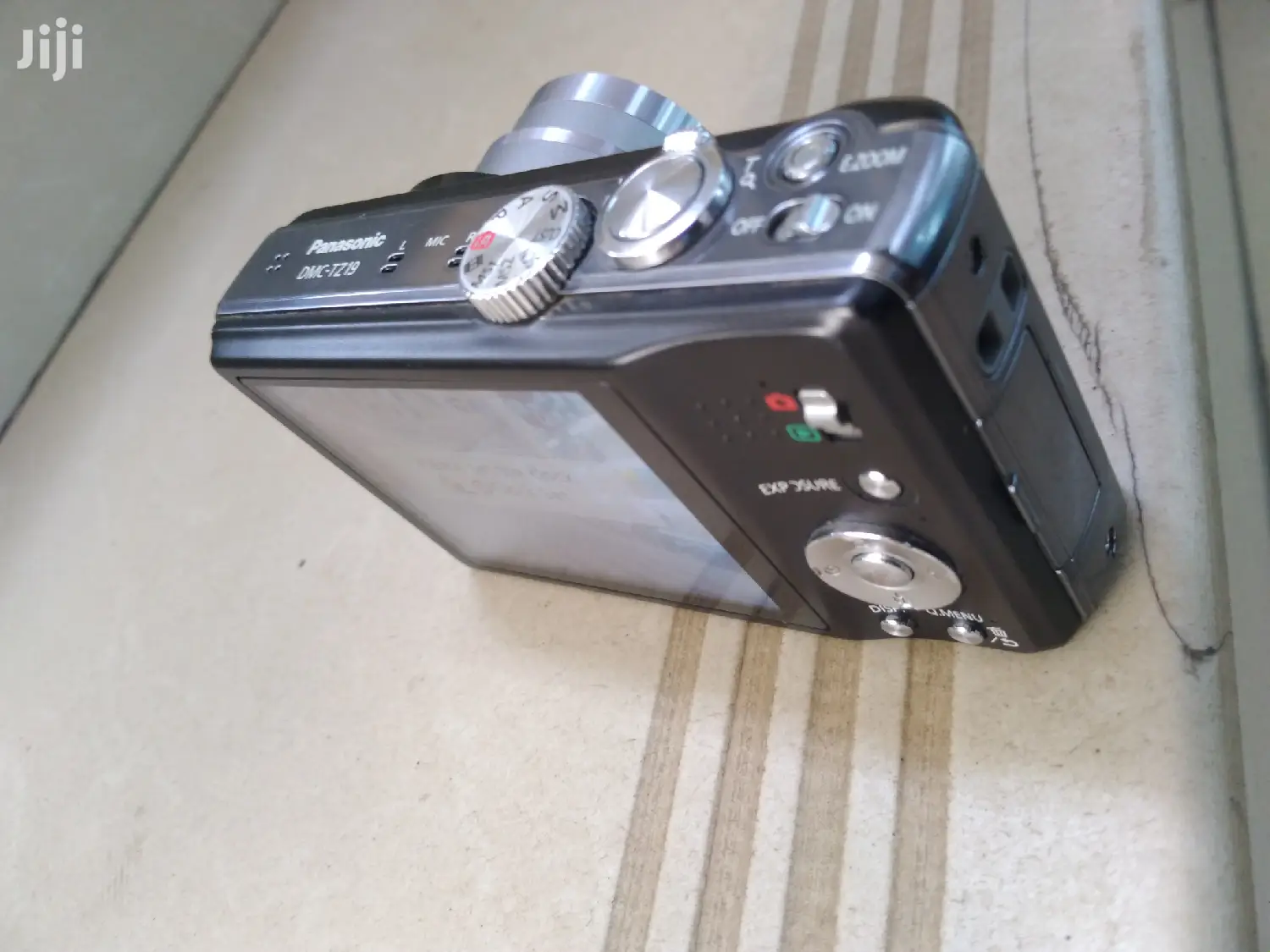 Digital Camera