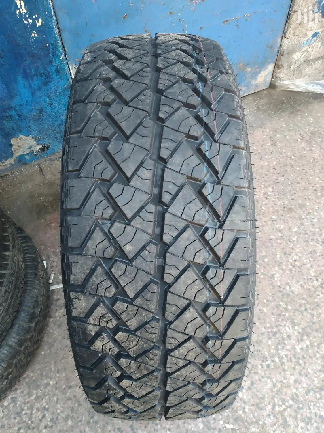 Petromax Tires Sizes 265/65r17 A/T.