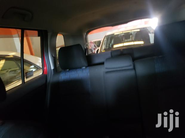 Toyota ISIS 2015 Red - thumbnail 8