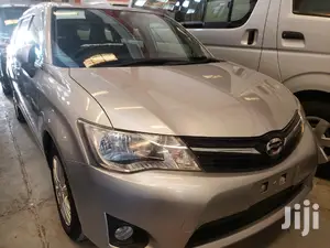 Toyota Fielder 2014 Silver